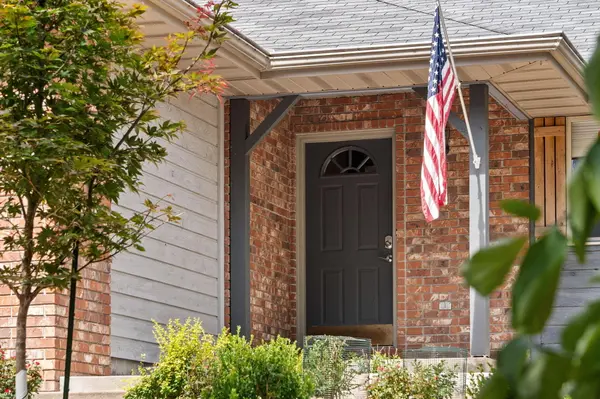 443 Canyon Forest CIR, Kimberling City, MO 65686