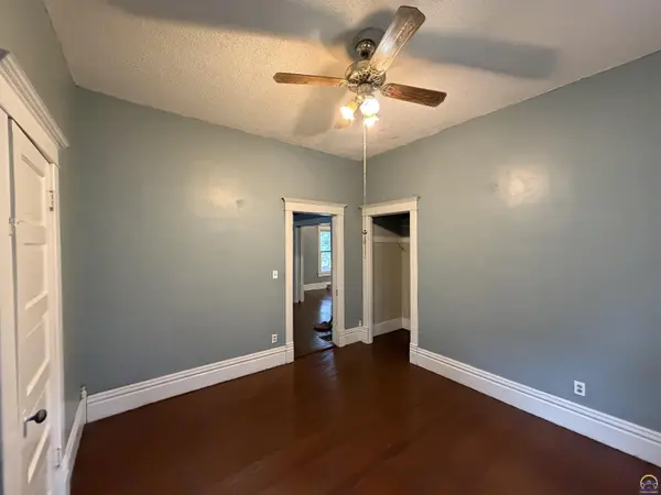 424 Cottonwood ST, Emporia, KS 66801