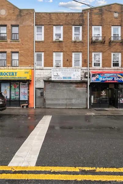 2122 Cornaga AVE, Far Rockaway, NY 11691