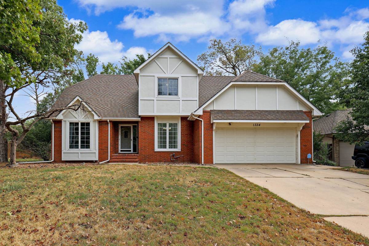 1334 N Coachhouse, Wichita, KS 67235