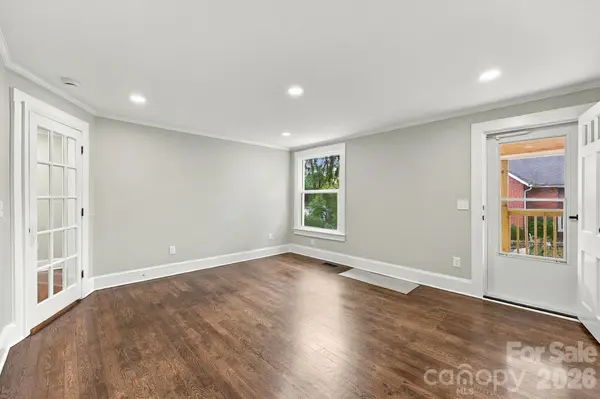 516 Englewood ST NE, Concord, NC 28025