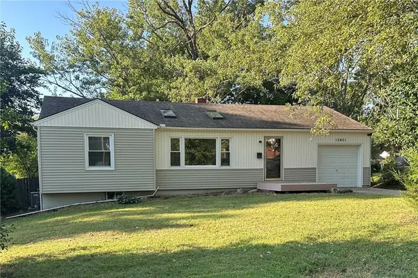 10401 E 69th ST, Raytown, MO 64133