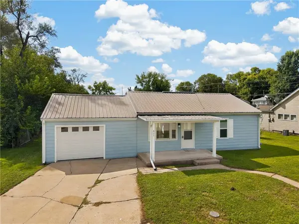411 Grandview ST, Richmond, MO 64085