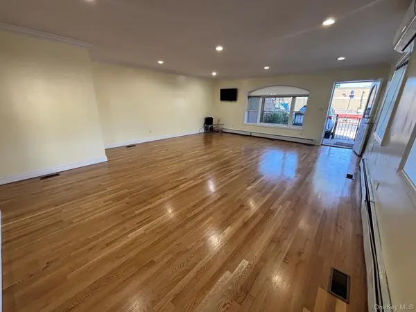 199-08 47 AVE #1st Floor, Flushing, NY 11358
