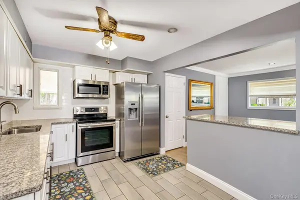 1208 America AVE, West Babylon, NY 11704