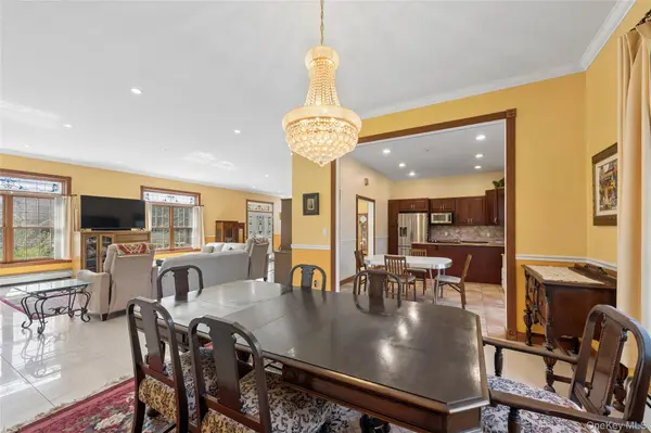 471 Southport ST, Ronkonkoma, NY 11779