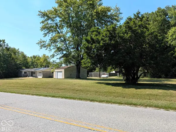 8611 N 700 W, Fountaintown, IN 46130