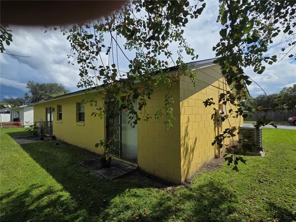 221 CITRUS DR, Kissimmee, FL 34743