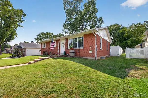 633 N Briegel ST, Columbia, IL 62236