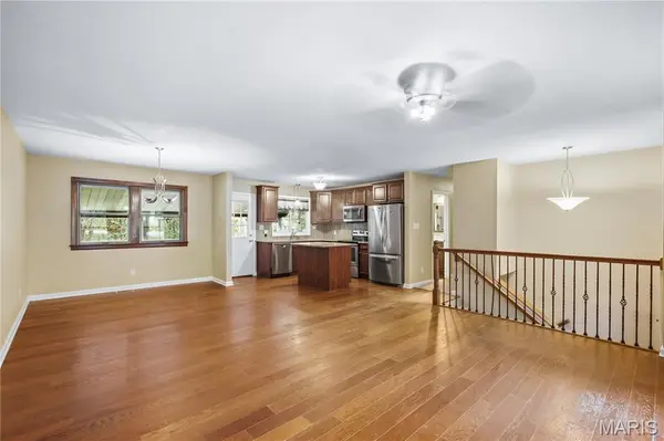118 Jewel DR, Winfield, MO 63389