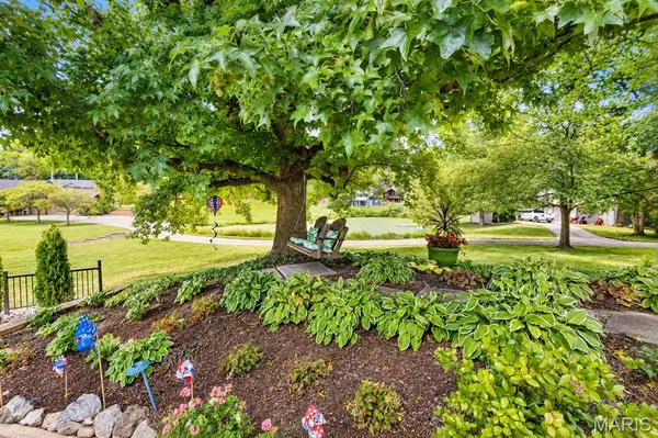 3 Foxmoor, Lebanon, IL 62254