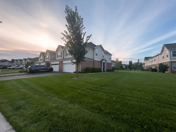 1246 Draper RD, Mchenry, IL 60050
