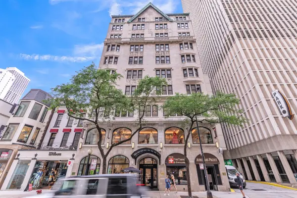 70 E WALTON ST #501-601, Chicago, IL 60611
