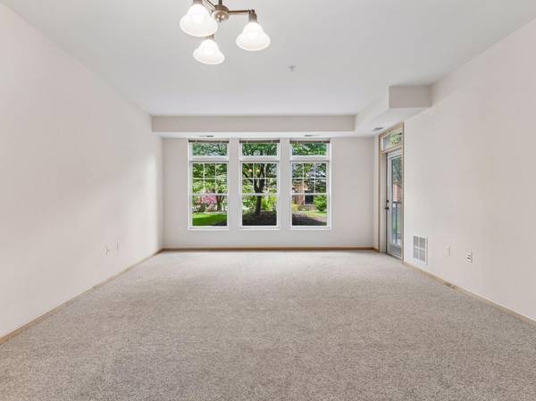7100 Metro Boulevard #104, Edina, MN 55439