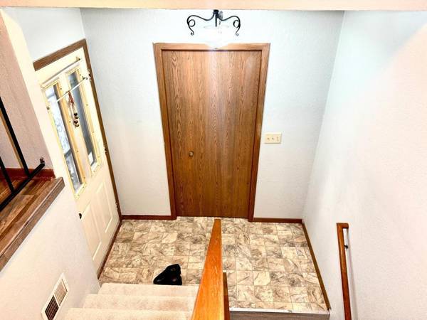 2129 49th WAY E, Inver Grove Heights, MN 55077