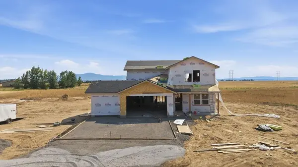 1481 W HALF MOON Rd, Colbert, WA 99005