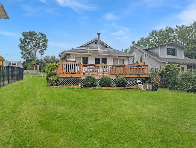 58 N Lake AVE, Fox Lake, IL 60020