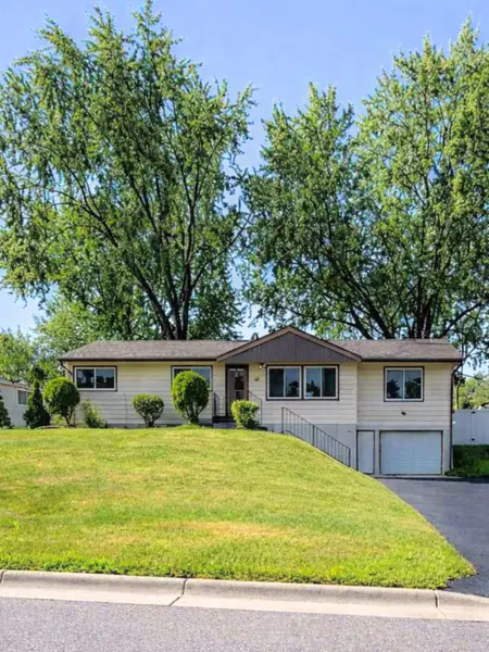 262 Demar AVE, Shoreview, MN 55126