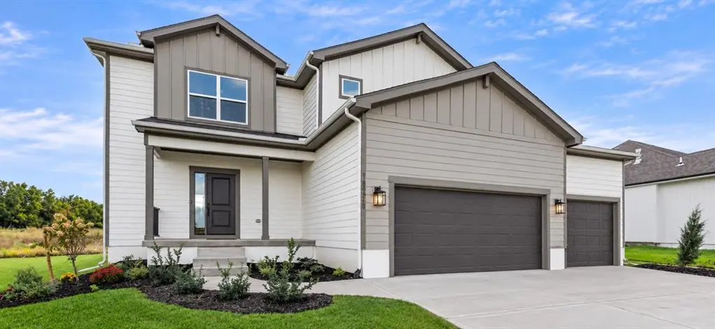 18925 W 193 TER, Spring Hill, KS 66083