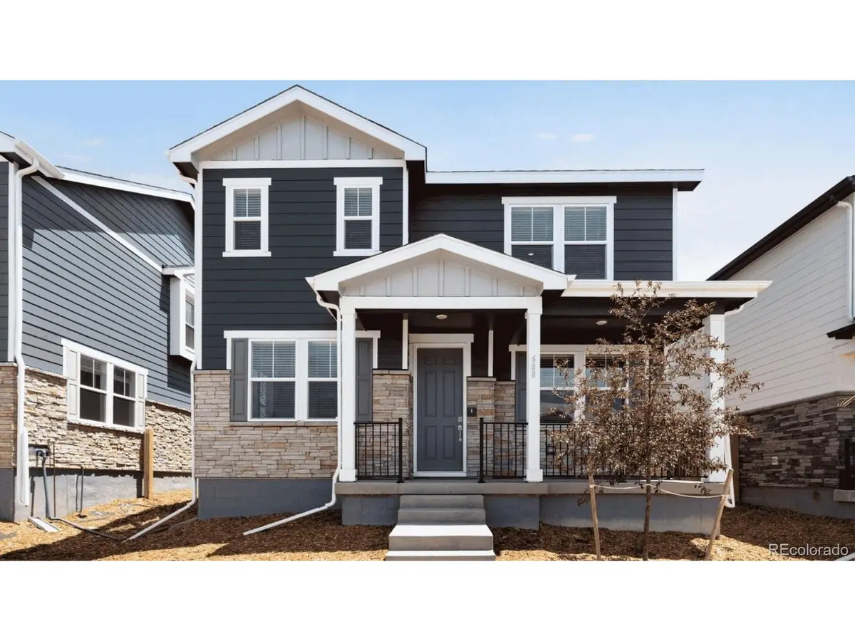 696 N Tempe, Aurora, CO 80018
