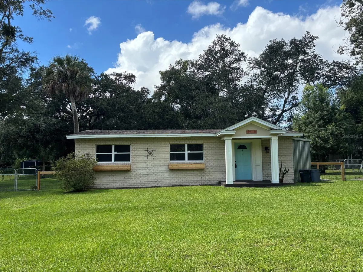 2404 GRANDVIEW AVE, Sanford, FL 32771