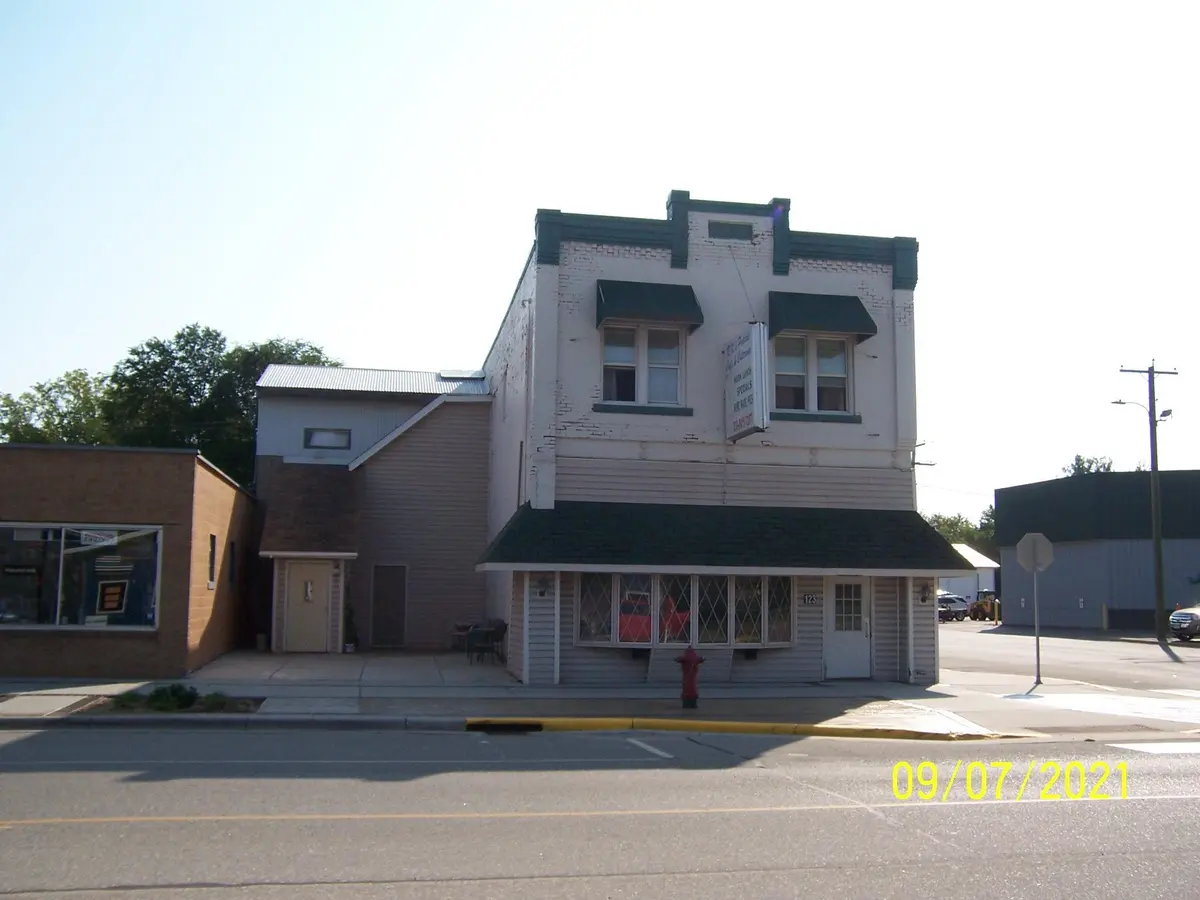 123 S Otter AVE, Parkers Prairie, MN 56361