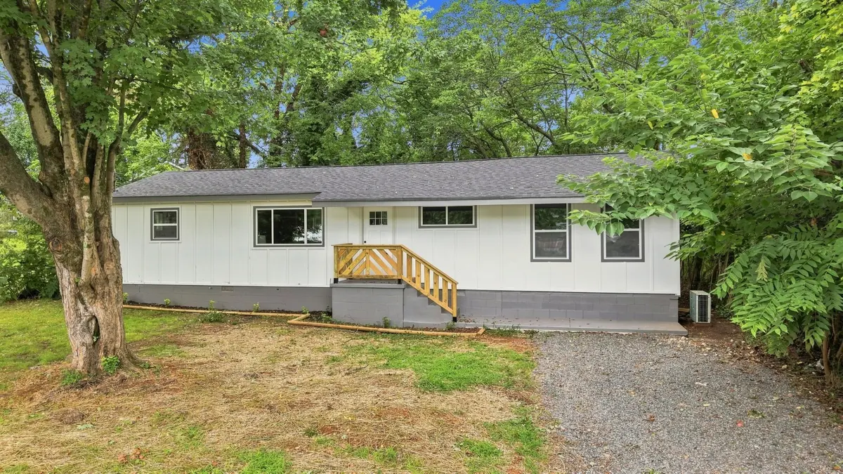 260 Lang Street #SE, Cleveland, TN 37311