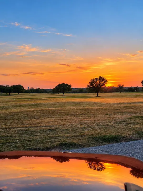 126 Travis LN, Spicewood, TX 78669