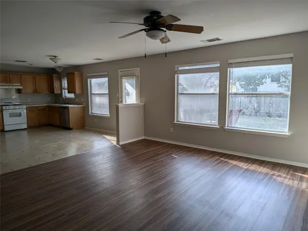 3941 Whitey Ford WAY, Round Rock, TX 78665