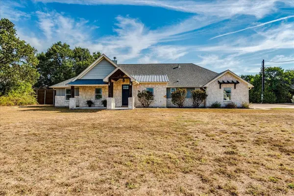 109 Deep Lake CIR, Liberty Hill, TX 78642