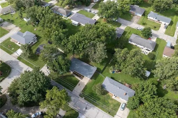 1401 N Howenstien AVE, Cameron, MO 64429