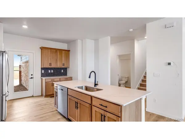 696 N Tempe, Aurora, CO 80018