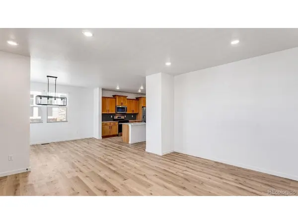 696 N Tempe, Aurora, CO 80018