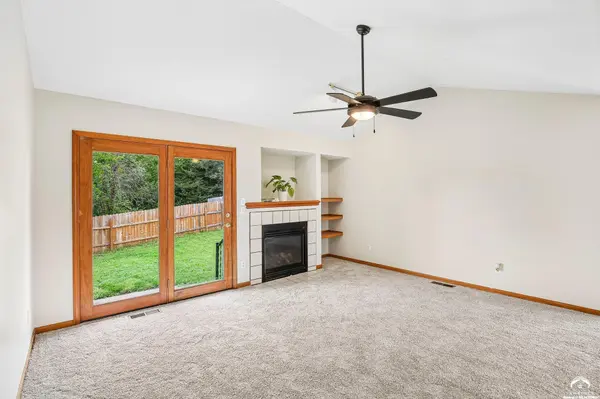 4932 Stoneback PL, Lawrence, KS 66047