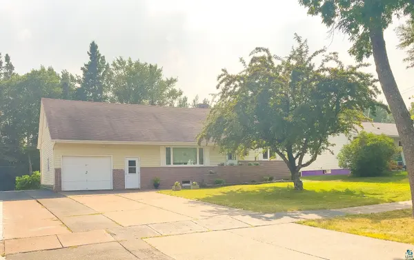 84 Hays Cr, Silver Bay, MN 55614