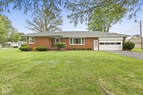 214 W Kings HWY, Rushville, IN 46173