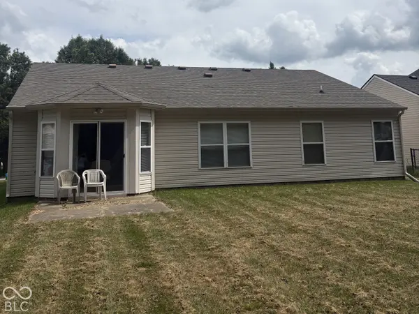 8522 Smithfield LN, Indianapolis, IN 46237