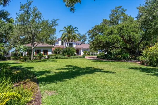 3000 SOUTHWEST DR, Sarasota, FL 34239