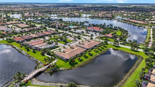 19241 SERAFINA ST, Venice, FL 34293