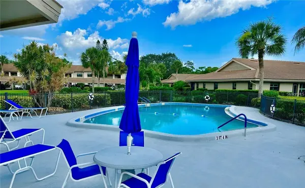 7143 WOOD CREEK DR #203, Sarasota, FL 34231
