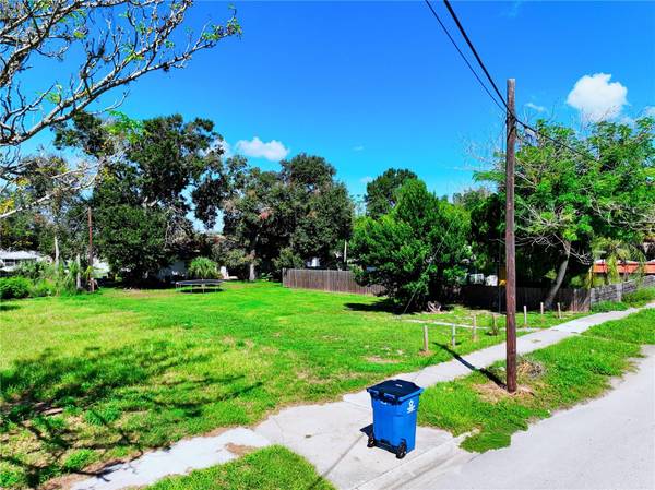 307 E ST, Lake Wales, FL 33853