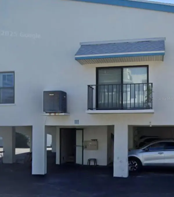 111 10TH ST S #111, Bradenton Beach, FL 34217