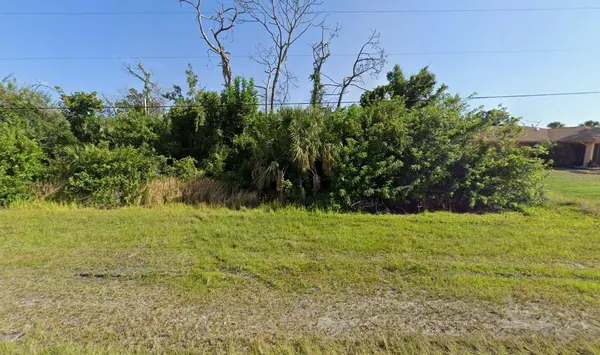 9899 GULFSTREAM BLVD, Englewood, FL 34224