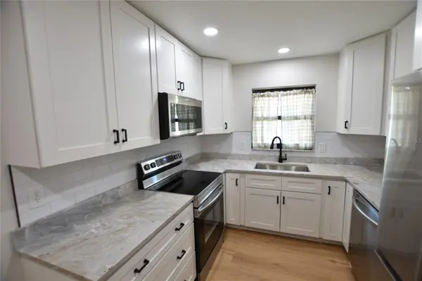 3611 LONGMEADOW ST, Sarasota, FL 34235