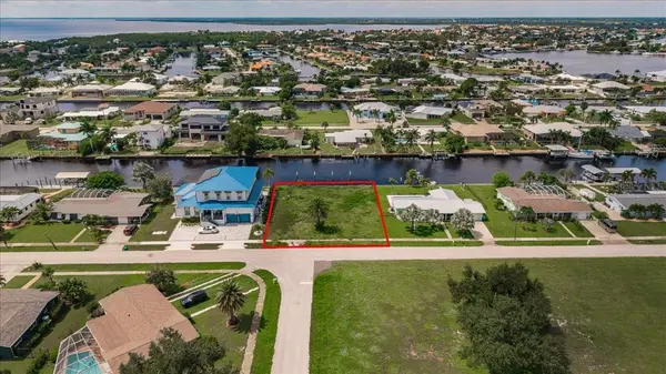 182 SEVERIN RD SE, Port Charlotte, FL 33952