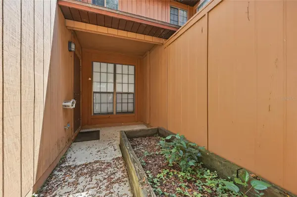 823 SW 58TH TER, Gainesville, FL 32607