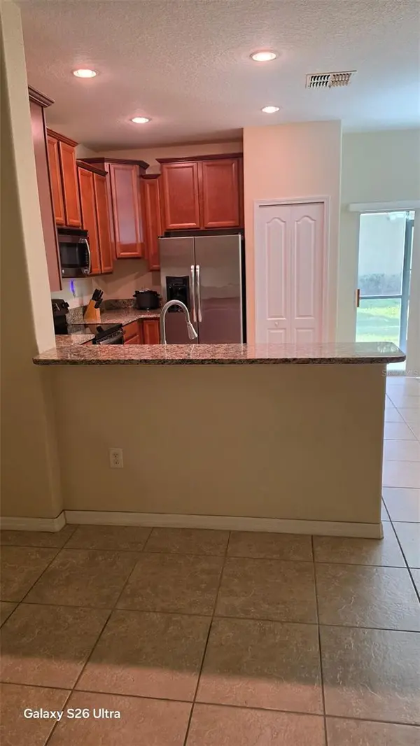 2746 HAMPTON GREEN LN, Brandon, FL 33511