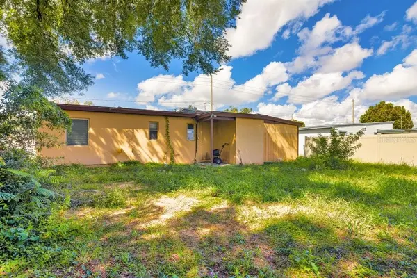 1227 N PINE HILLS RD, Orlando, FL 32808