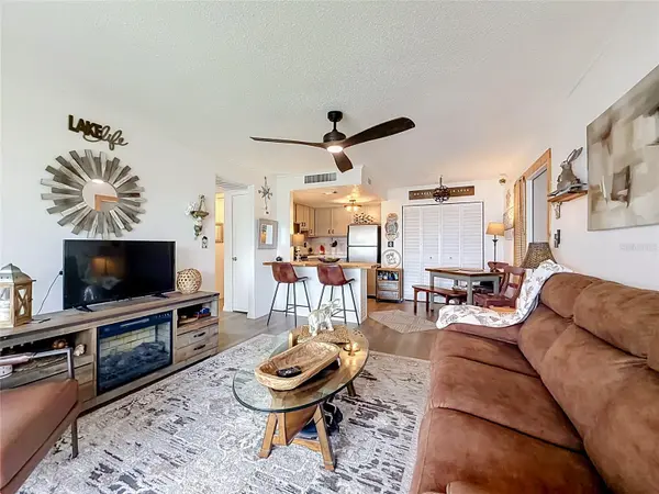 574 ORANGE DR #78, Altamonte Springs, FL 32701