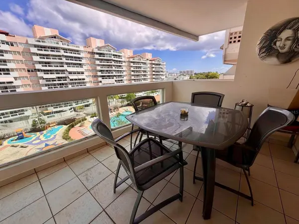 1020 DIAZ WAY ST #720, Carolina, PR 00979